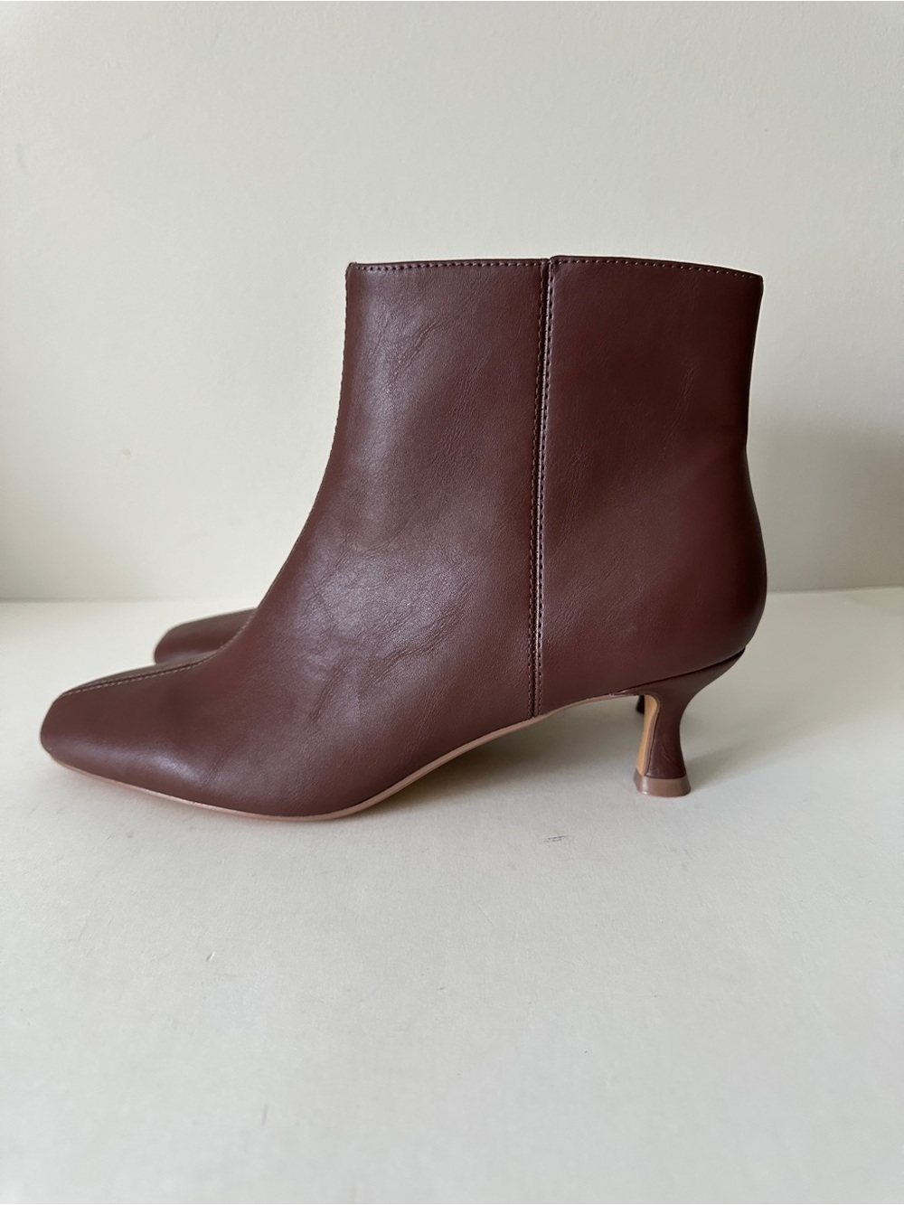 NEW Journee Collection Kelssa Brown Vegan Leather Kitten Heel Booties Sz 9.5M